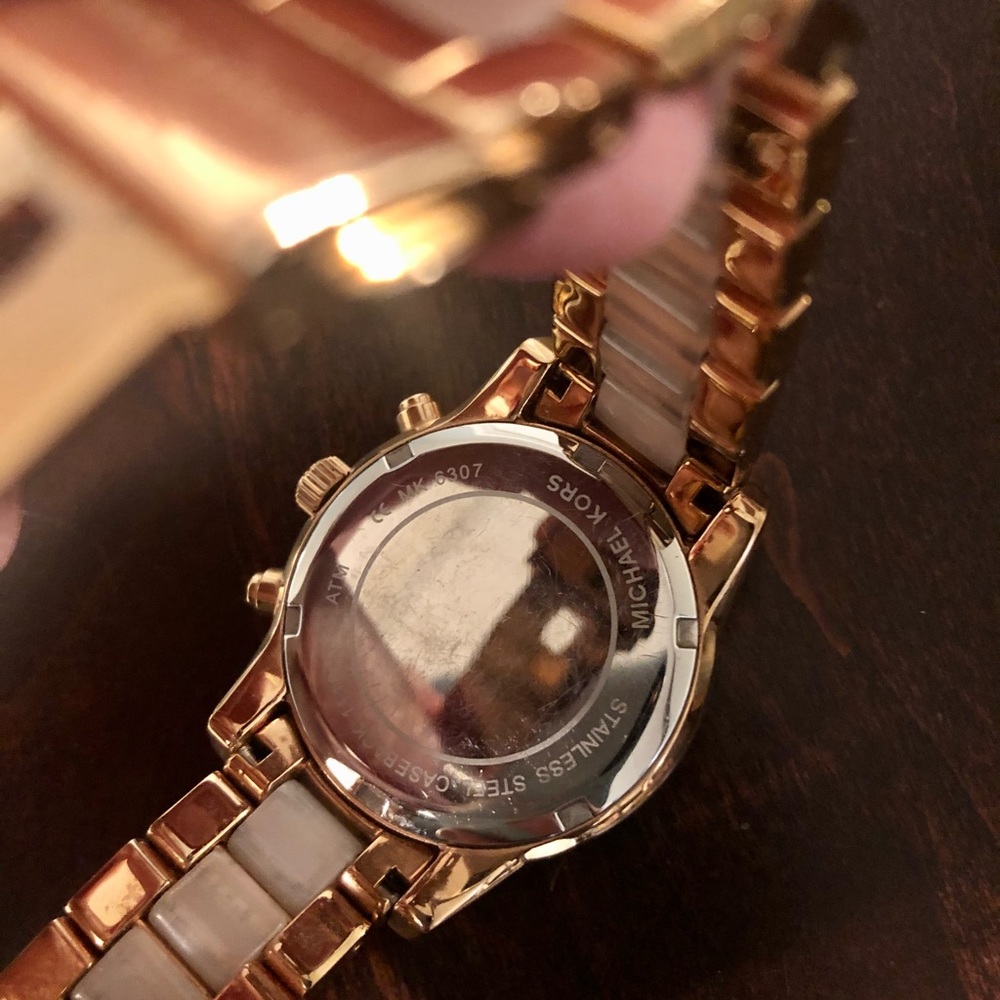 Michael Kors Ladies Watch - Picture 11 of 12